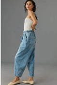 Load image into Gallery viewer, Pilcro Balloon Mid-Rise Tapered Jeans
