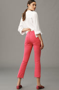 Load image into Gallery viewer, MOTHER The Insider Crop Step Fray Jeans
