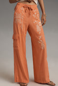 Load image into Gallery viewer, Pilcro Embroidered Beach Linen Cargo Pants
