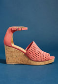 Load image into Gallery viewer, Bill Blass Zelda Wedge Sandals
