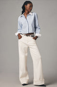 Load image into Gallery viewer, Good American Poplin Cropped Buttondown Shirt
