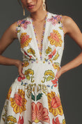 Load image into Gallery viewer, Farm Rio Floral V-Neck Sleeveless Linen Maxi Dress
