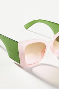 Load image into Gallery viewer, Wide Flare Oversized Sunglasses
