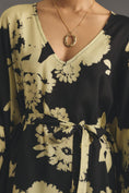 Load image into Gallery viewer, Bel Kazan Tie Ruffle Printed Kaftan
