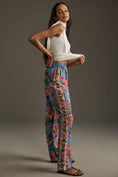 Load image into Gallery viewer, Farm Rio Wonderful Bouquet Pants
